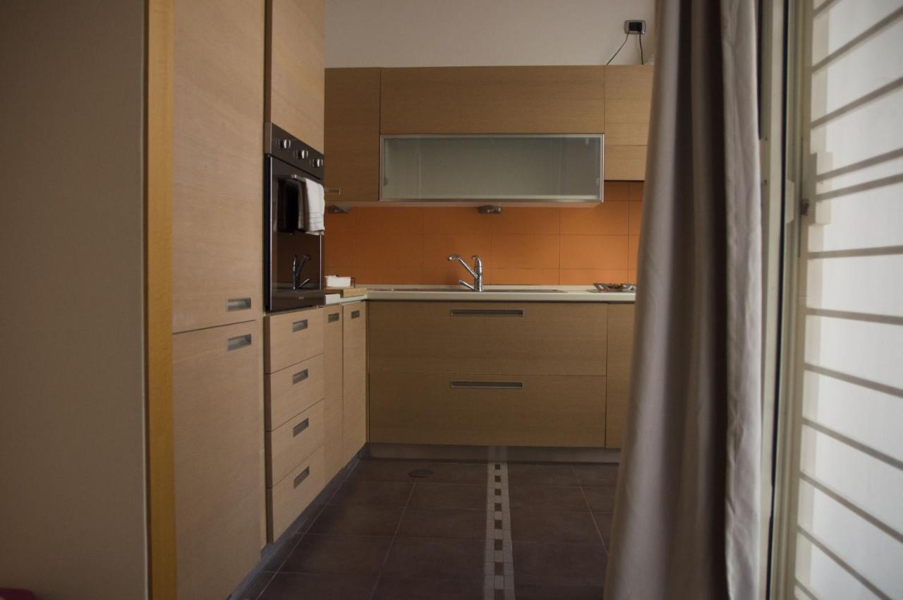 Sonnino House Apartment Bari Bagian luar foto